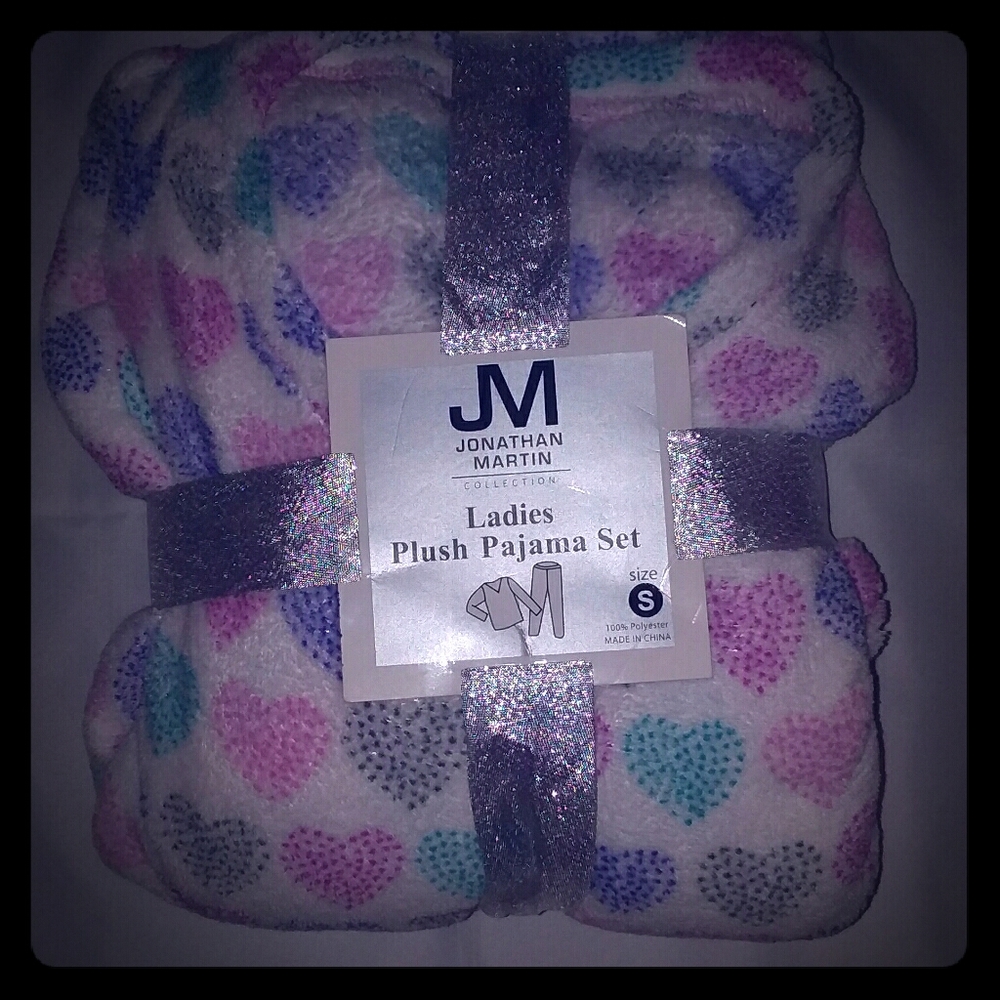 5/$25 Jonathan Martin Pajama set - Picture 1 of 1